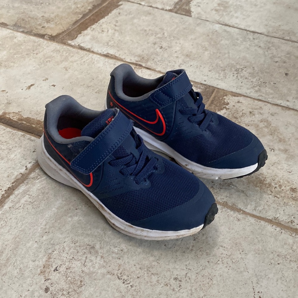 Nike sneakers size 11